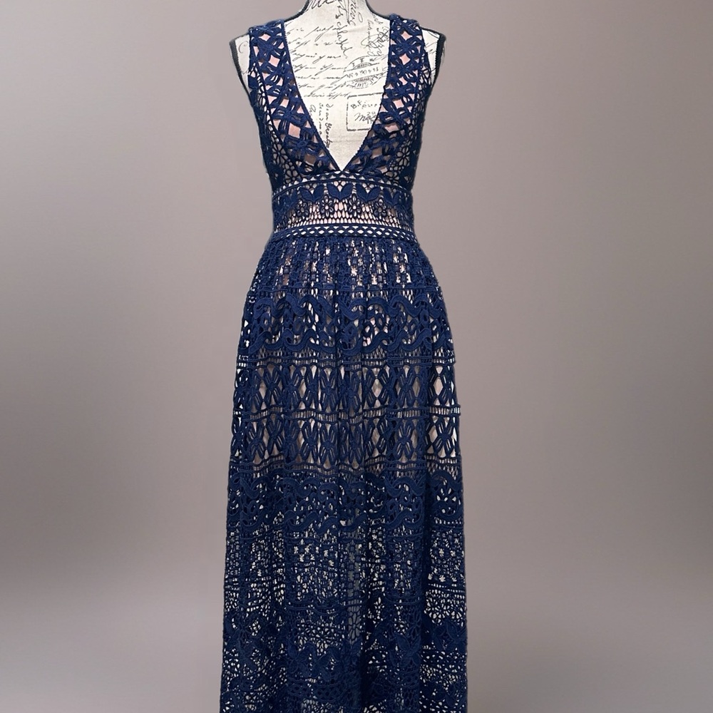 IVIVI NastyGal "In Lace of Emergency" Crochet Maxi Dress NWT Sz M